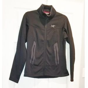 ARC'TERYX slick black track jacket size medium